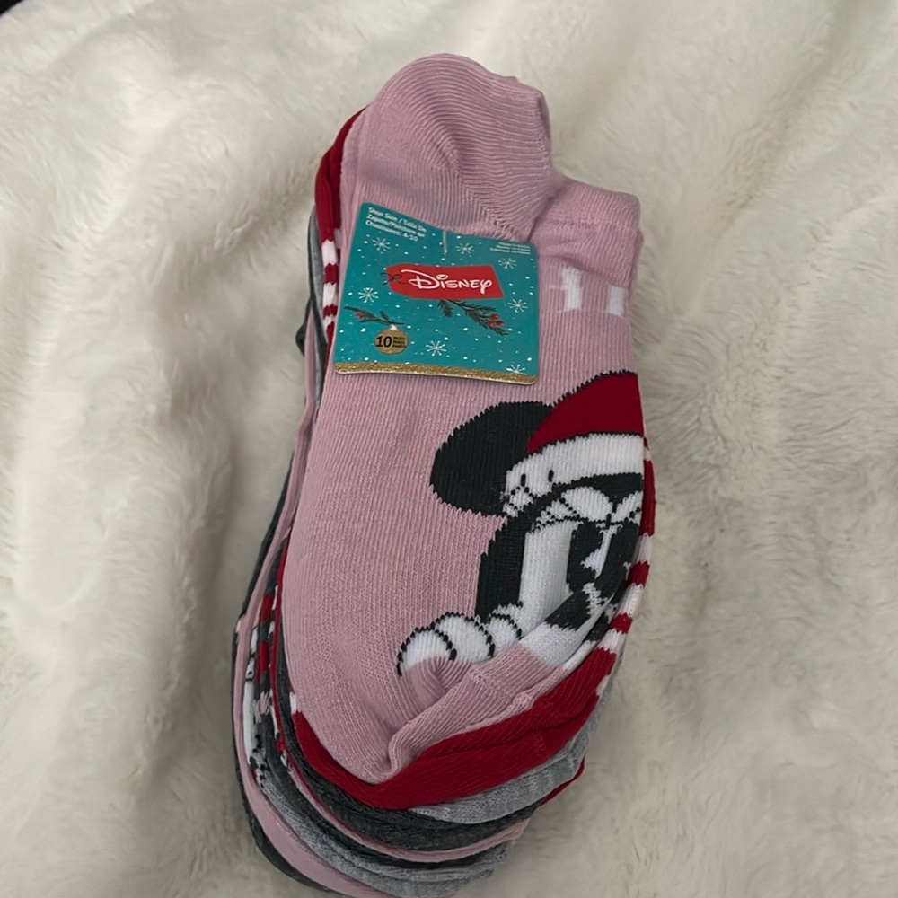 10 pairs of Disney Holiday Socks